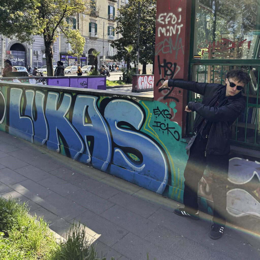 Lukas P.